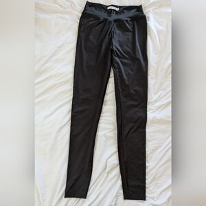 By Egreis scrunch leggings